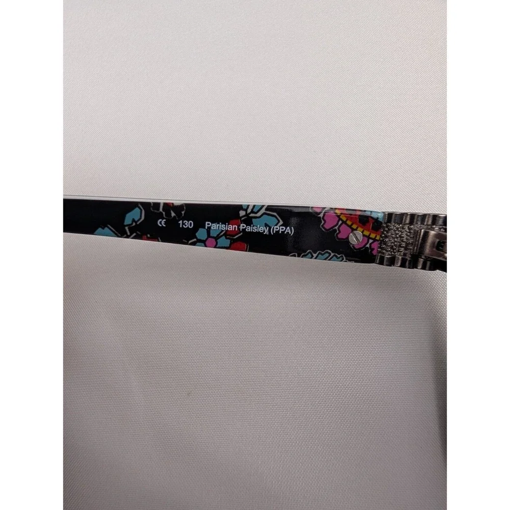 Vera Bradley see photos